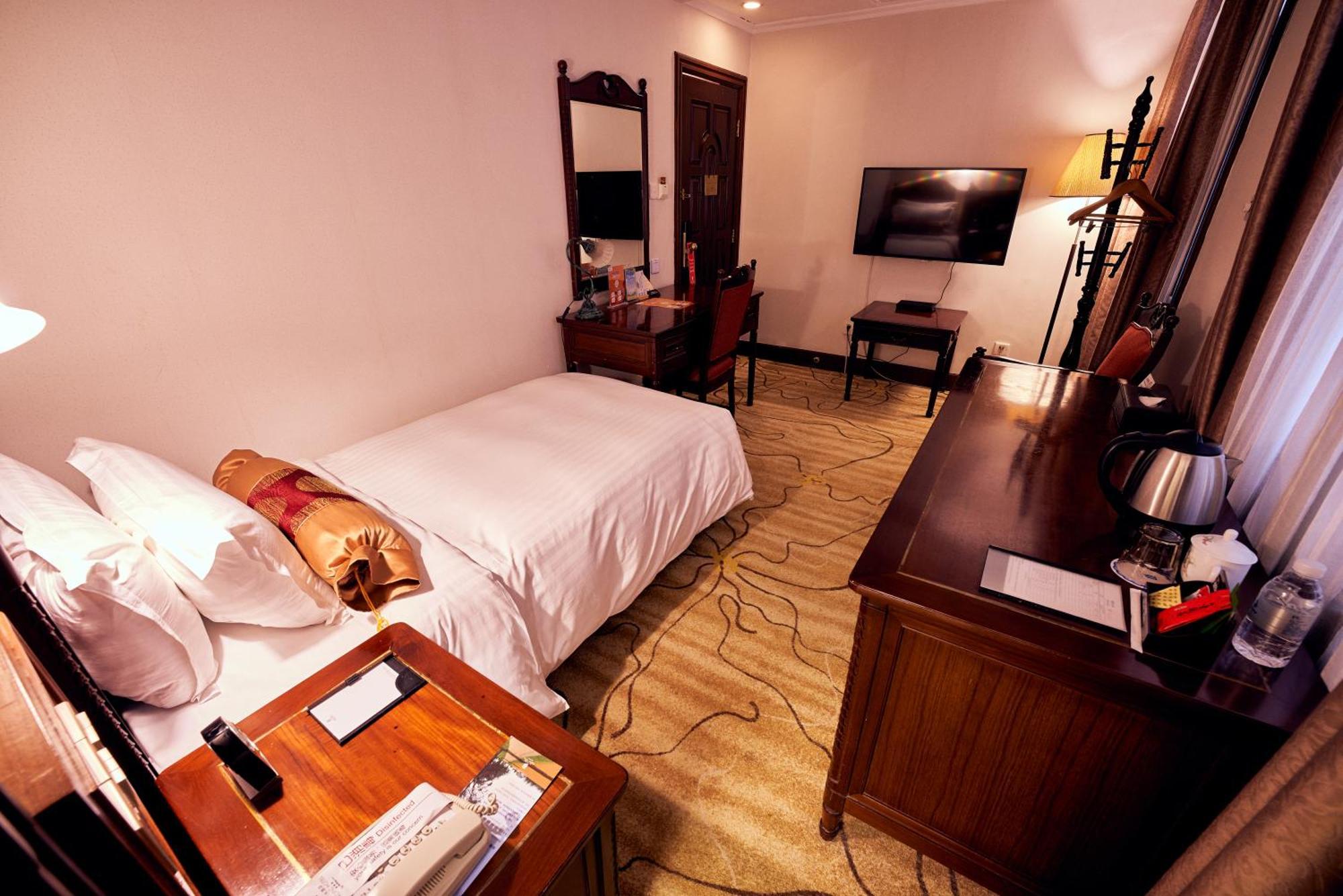 Jin Jiang Pacific Hotel Shanghai Eksteriør billede